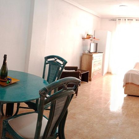 Estudio Wifi Bano 1 Sofa Cama Doble Piscina Playa 100Mts Torrevieja Kültér fotó